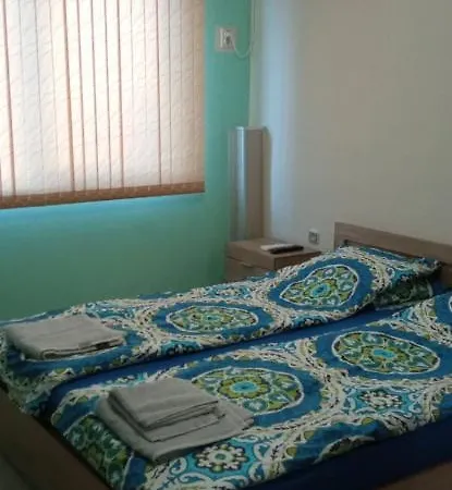 Apartamento теодора